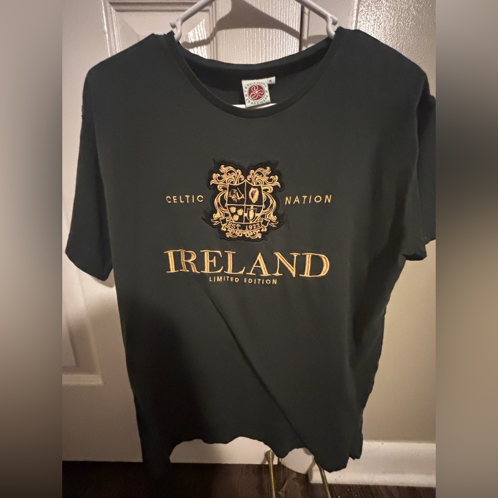 Ireland Celtic Nation Black and Gold T-Shirt